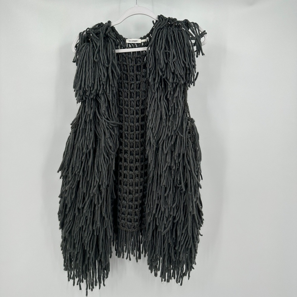 Womens Boho Shaggy Fringe Knit Vest Size M‎ Festival Hippie Statement Eclectic